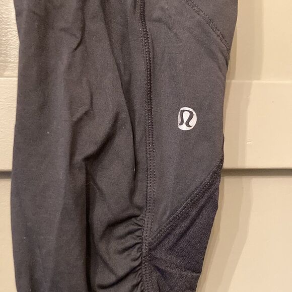 LULULEMON Run A Marathon Crop Pants Running Tights Leggings Size 4 - Picture 5 of 9